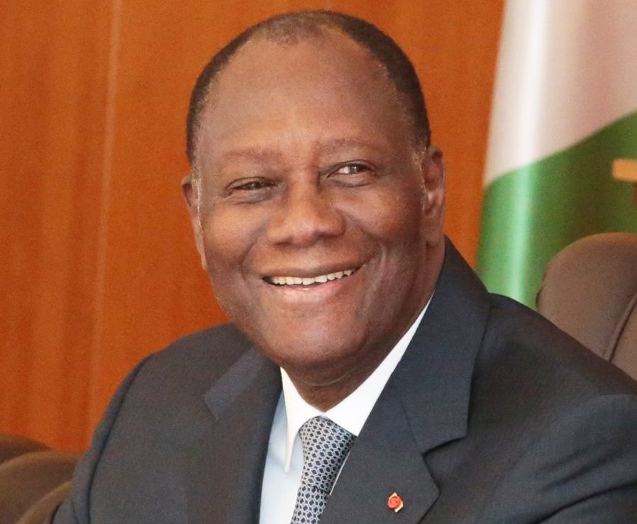 Présidentielle en Côte d’Ivoire : Alassane Ouattara réélu avec 94,27% des voix, l’opposition crée un Conseil national de Transition