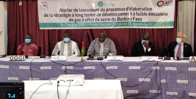 Accord de Paris sur le climat : Lancement du projet  de formulation de la stratégie de développement bas-carbone à long terme du Burkina Faso