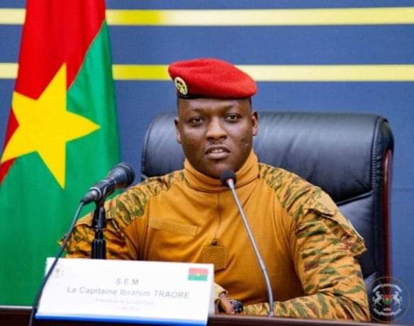Burkina Faso : Le capitaine Ibrahim Traoré échange avec les OSC sur la conduite de la transition