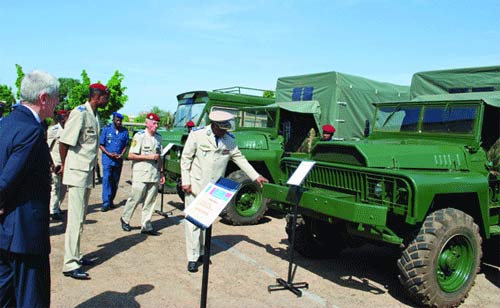 Coopération militaire France-Burkina Faso : Les Forces armées nationales dotées de trois avions et du matériel logistique