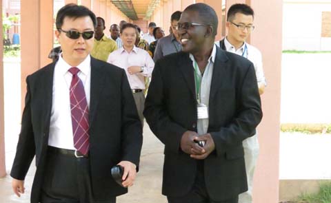 Hôpital national Blaise Compaoré : La visite « réconfortante » de l’ambassadeur Shen Cheng-Hong
