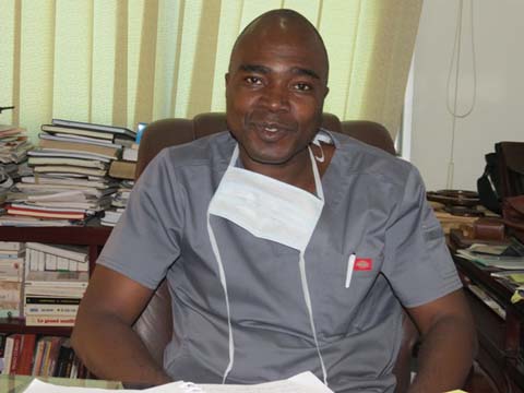 Dr Robert Ernest Toé, président de l’Ordre national des Chirurgiens-dentistes du Burkina Faso : « Une dent malade menace tout l’organisme »