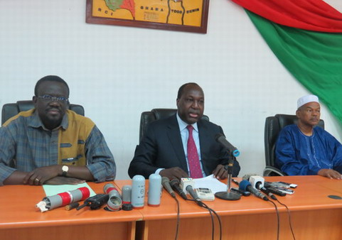 Sénat : L’Opposition politique invite le peuple  burkinabè à demeurer vigilant et mobilisé