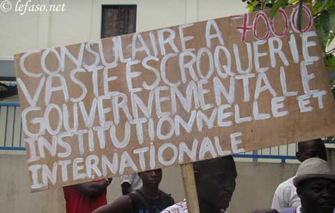 Etablissement  de cartes consulaires en Côte d’Ivoire : Des  manifestants posent des préalables 