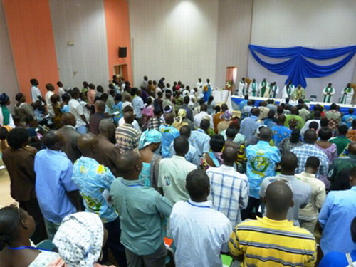Religion : Fin du forum des mouvements, associations et groupes de spiritualité à Ouagadougou.