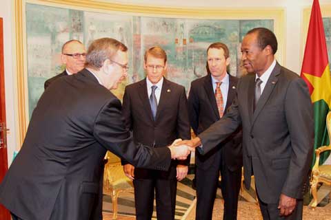 Le sous ministre canadien chargé du développement international reçu par le président du Faso