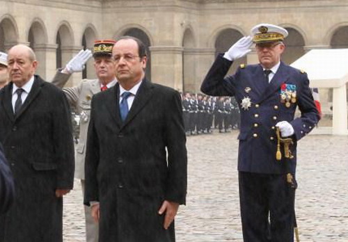 Coopération militaire Burkina/France : Le Gal Honoré Nabéré TRAORE participe aux adieux aux armes du chef d’Etat major des Armées françaises  