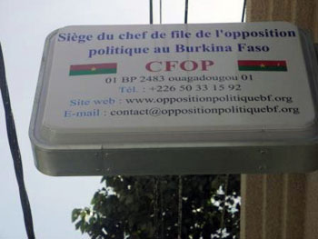 Rapport de la commission ad hoc sur le statut du personnel officiant au siège du chef de file de l’opposition politique au Burkina Faso (CFOP-BF)