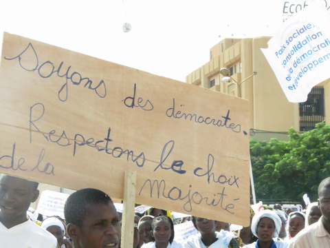 Crise au Burkina Faso : Article 37 ou 165,  l’« inculture citoyenne » et le procès des intellectuels Africains en question