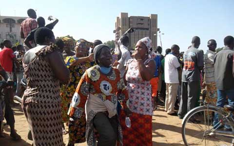 Marche de protestation du 28 Octobre : Les femmes de Ouagadougou  étaient encore  aux côtés des hommes 
