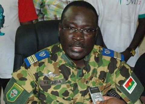 Transition politique : le lieutenant-colonel Yacouba Isaac Zida nommé Premier Ministre