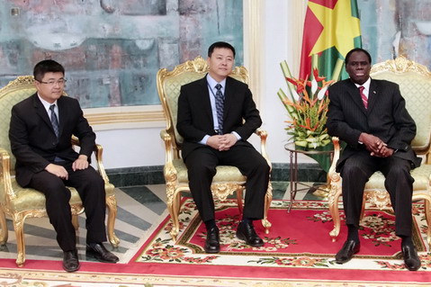 L’Ambassadeur de Chine (Taïwan) reçu par le Président du Faso, Michel KAFANDO
