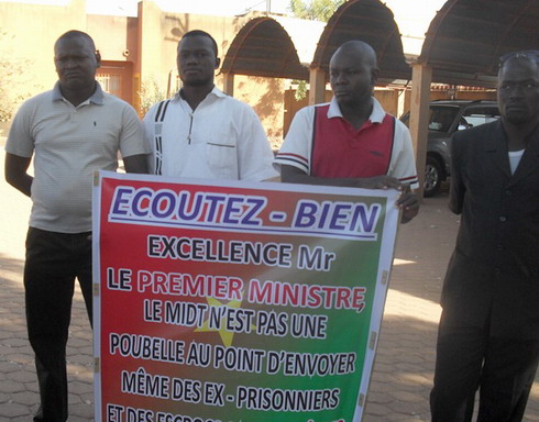 Exigence de la démission du ministre Moumouni Guiguemdé : Le personnel du ministère des infrastructures persiste et signe