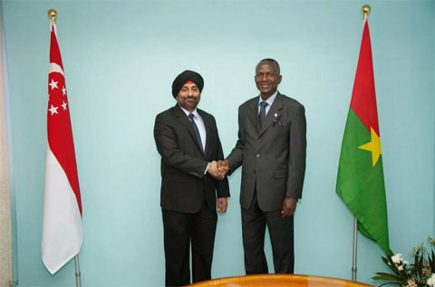 Installation du nouveau consul honoraire du Burkina Faso en république de Singapour