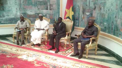 Présidence du Faso : un émissaire du Président béninois et le représentant-résident de la BOAD chez Michel Kafando