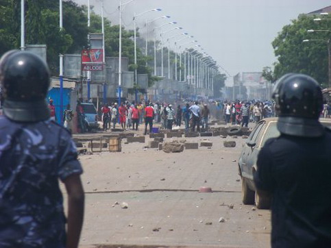 Togo : Les  autorités doivent garantir le droit de manifester avant les élections