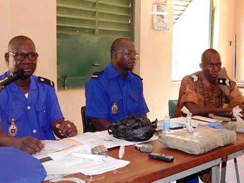 Consommation de stupéfiants et sécurité routière : La gendarmerie nationale sensibilise au Lycée Zinda