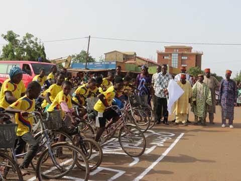 Tour cycliste des écoles primaires : Dagnoen C et Bogodogo Est remportent la 8ème édition