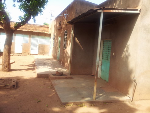 A vendre : Une cour de 383 m2 à Bobo-Dioulasso 