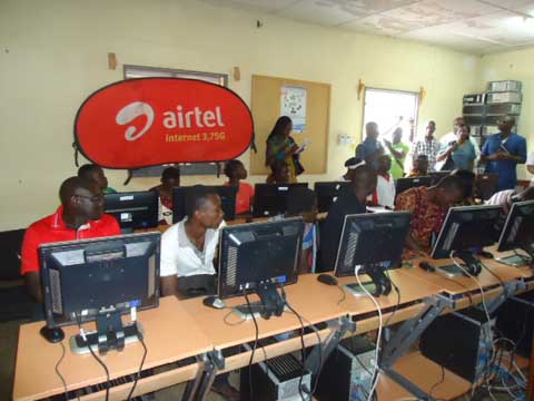 Bobo-Dioulasso : Airtel Burkina renforce les capacités de 70 jeunes en outil informatique