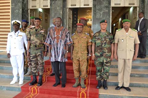 Premier ministère : Yacouba Isaac Zida a reçu les chefs d’état-major des pays membres de la CEDEAO