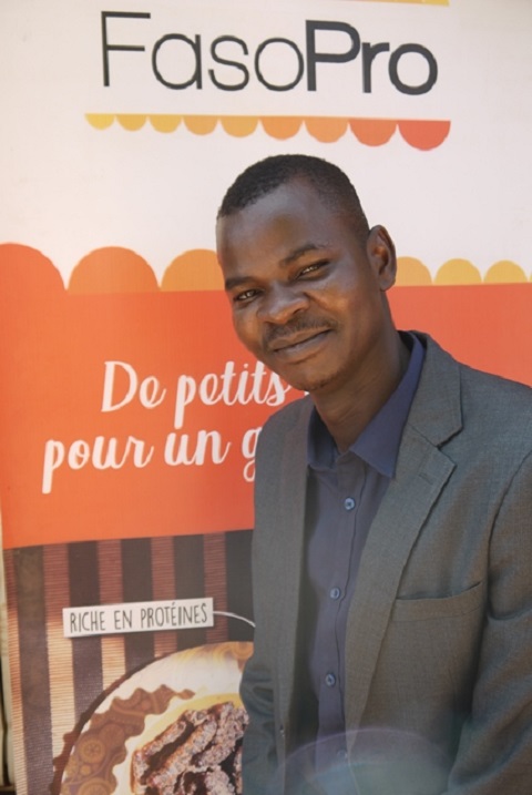 Chenilles de karité : Kahitouo Hien  veut en faire un produit consommé par tous les Burkinabè
