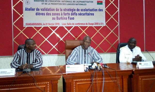 Ecoles fermées pour cause d’insécurité au Burkina : Bientôt une stratégie pour une « reprise totale de la scolarisation »