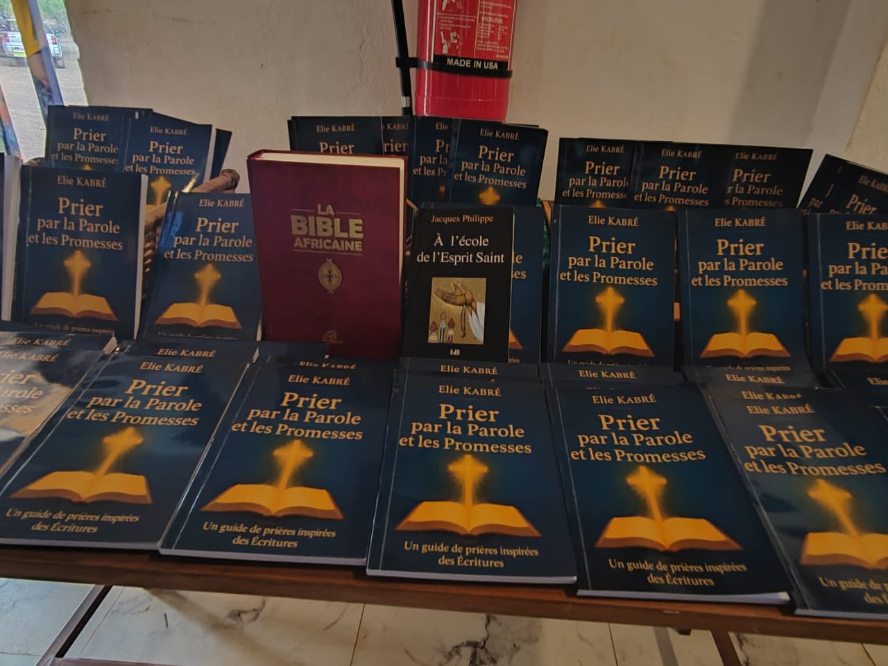 Littérature religieuse : Le Pr Élie Kabré publie « Prier par la parole et les promesses », un guide pratique de prière fondé sur les Écritures Littérature religieuse : Le Pr Élie Kabré publie « Prier par la parole et les promesses », un guide pratique de prière fondé sur les Écritures